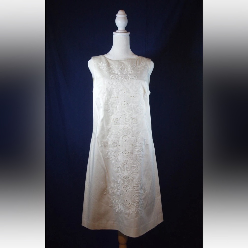 Calvin Klein Women's Size 6 White Dress Sleeveless Embroidered